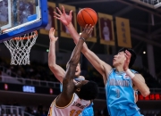 九游登录入口-欧洲强者争夺冠军之位强弱悬殊打破对局