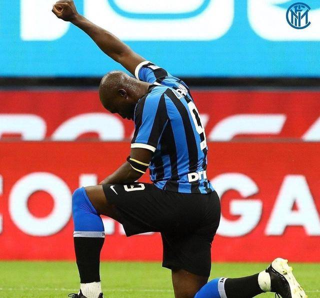 那不勒斯失球失利，反击迫在眉睫的简单介绍