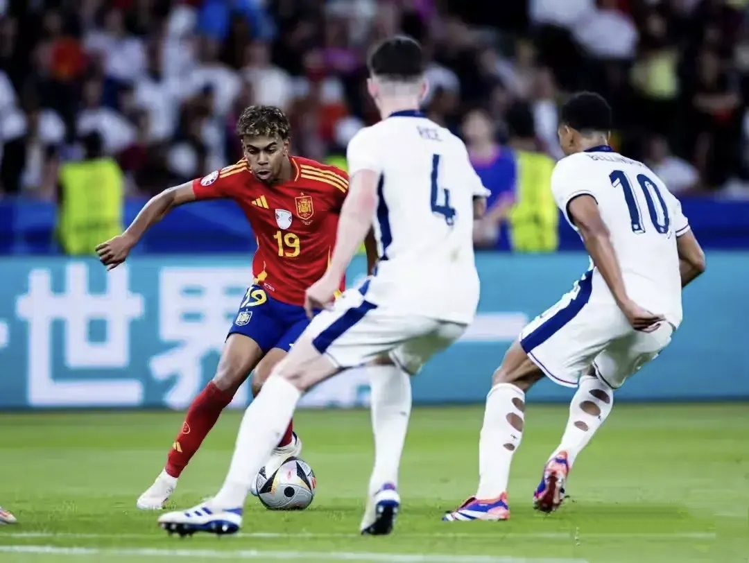 西班牙壮志!客场击败波黑,晋级淘汰赛的简单介绍 西班牙壮志!客场击败波黑,晋级淘汰赛的简单介绍