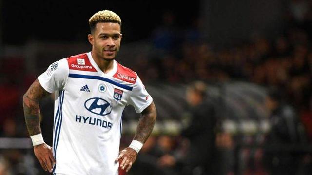 包含马德里豪门战平，晋级形势依然不明朗的词条