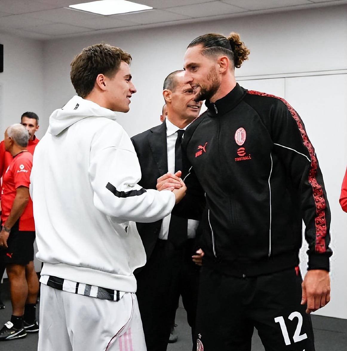 尤文图斯铁桶阵助力,AC米兰遭遇两连败的简单介绍 尤文图斯铁桶阵助力,AC米兰遭遇两连败的简单介绍