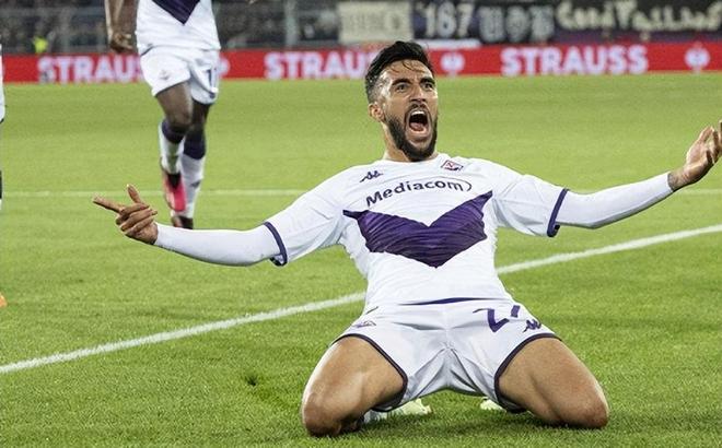 关于佛罗伦萨主帅下课，球队急需重整阵容的信息