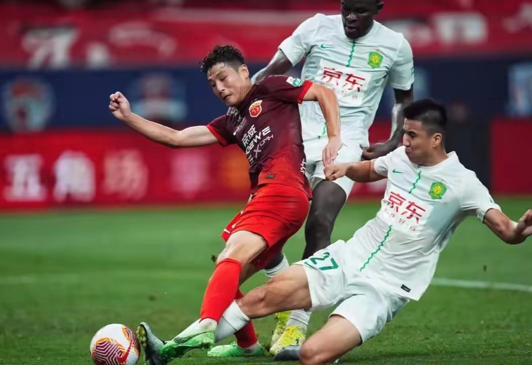 包含北京国安球员因伤缺席比赛，备战受挫的词条