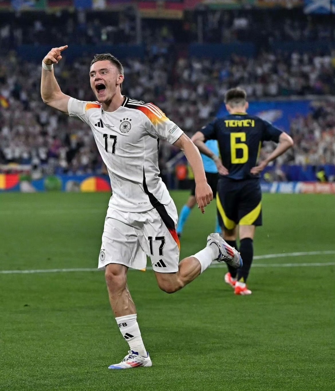 包含苏格兰国家队凭借实力，继续取胜的词条