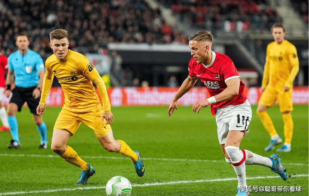 包含里尔主场迎战圣埃蒂安，取胜收获关键三分的词条